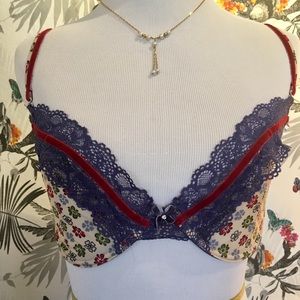 Eve’s Temptation 34D velvet and lace bra NWOT